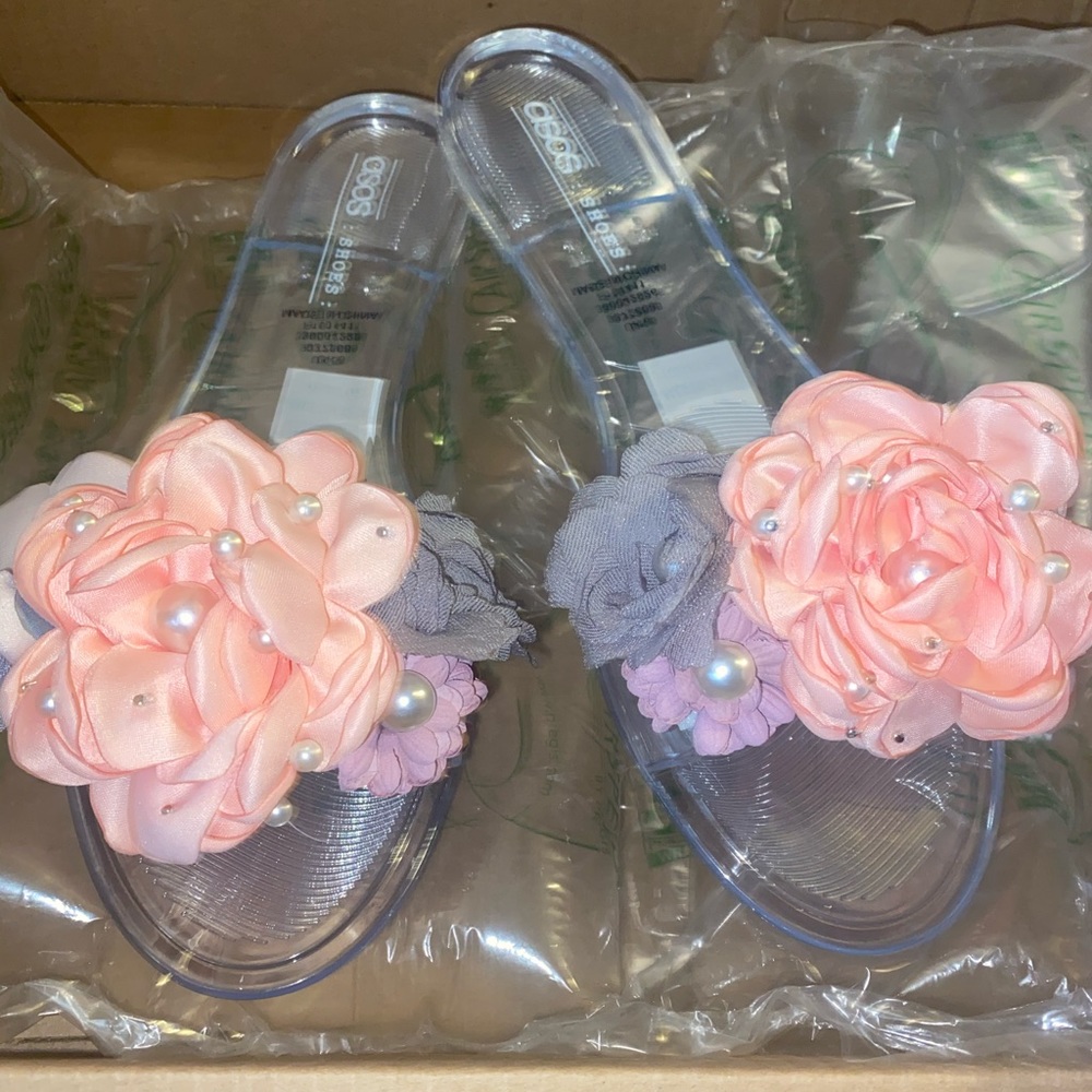 Sandal